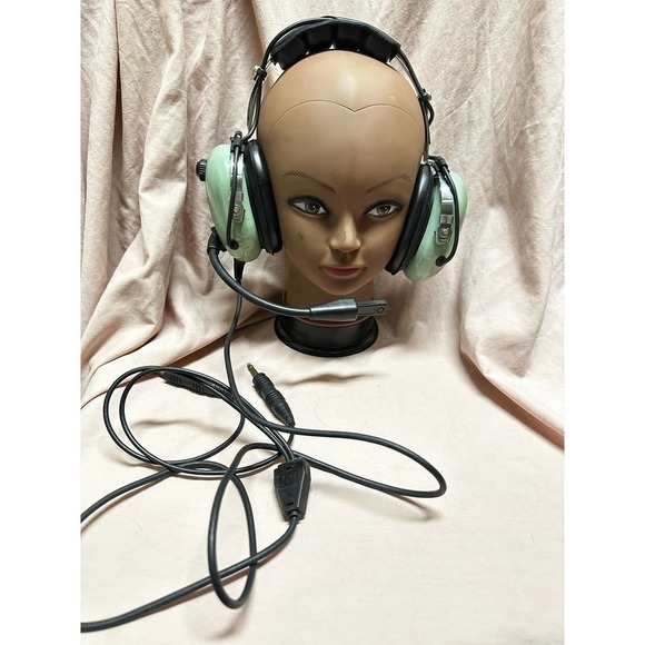 David Clark H10-20 Aircraft Pilot Dual Connector Headphones W/Mike And Carry Bag - Picture 1 of 9